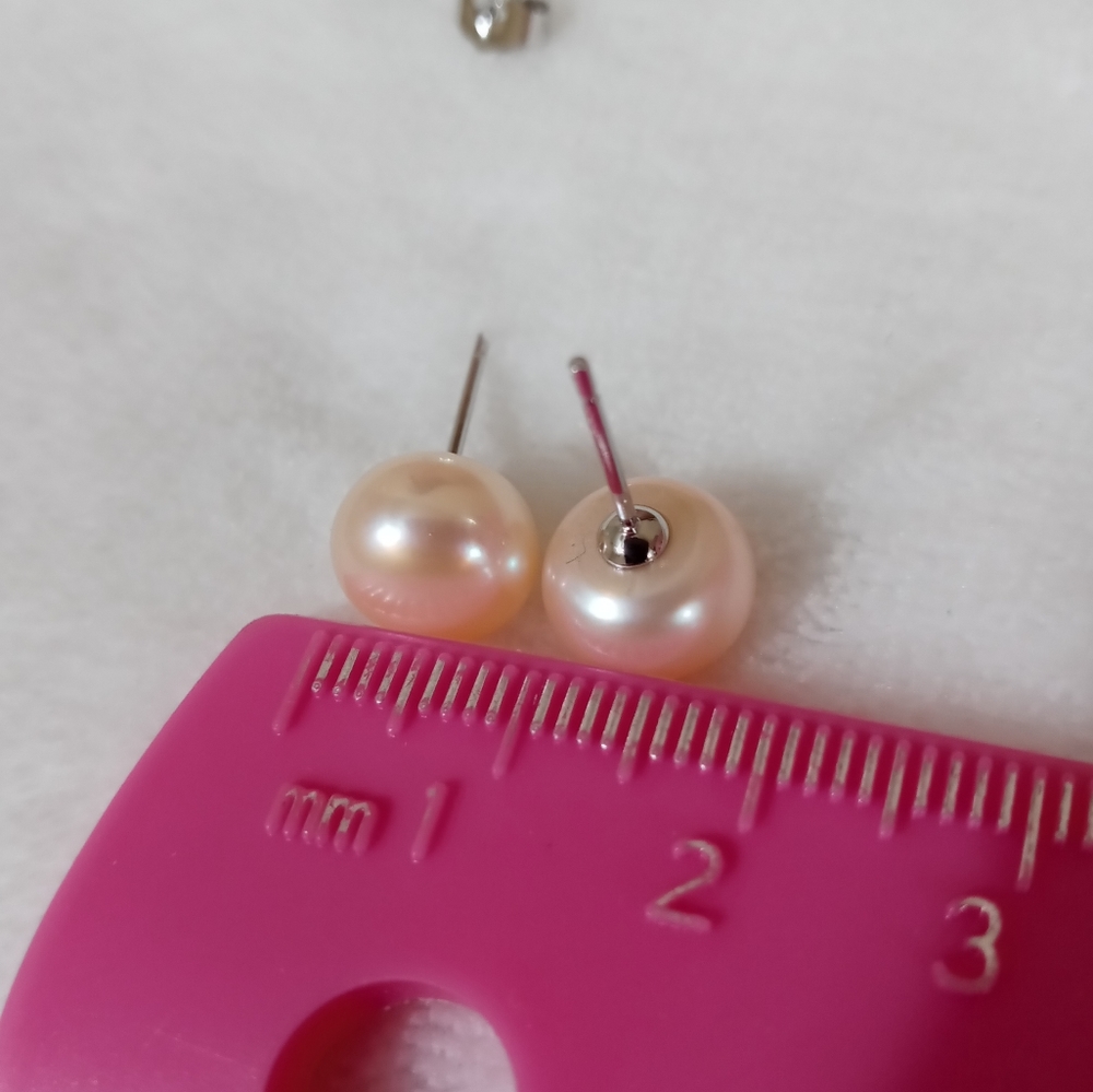 Peach color pearl earrings - Picture 3 of 4